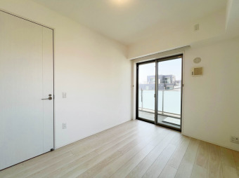 【Room：6帖】 WICが設備しているため部屋を広く利用でき、スッキリとした空間でお過ごしいただけます。