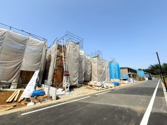 【外観】（3月中旬撮影） 耐震等級3取得している地震に強い邸宅！地震が多い日本でも安心して暮らせます！ 現地即日ご案内可能です！お気軽にお問い合わせください！