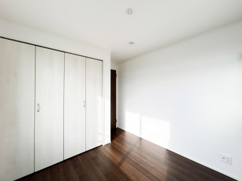 【建物プラン例：Room】 建築条件はずし無料にて可能！プラン・カラーセレクトのご相談可能です！ 建物面積：111.36㎡（33.68坪） 建物参考価格：1530万円～