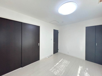 【Room：7.2帖】 全居室収納完備。すっきりとした空間での暮らしが可能。