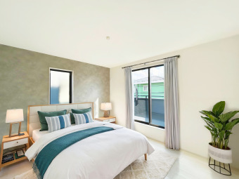 【施工例写真：Room】