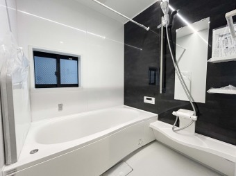 【施工例写真：Bath Room】