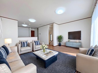 【LDK：A号棟】 本画像はCGで作成しており、実際に現地に家具は配置しておりません。また、価格に家具は含まれません。 