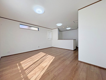 A号棟 【LDK：16.75帖】