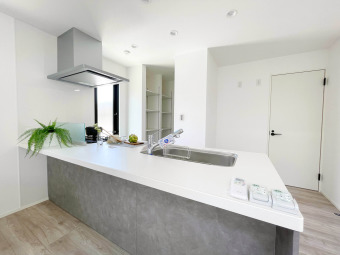 【施工例：Kitchen】