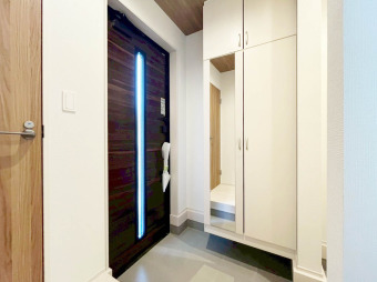 【建物プラン例：Entrance】 