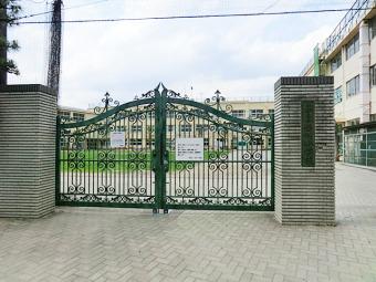 中野区立啓明小学校