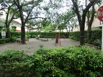 成城七丁目公園2