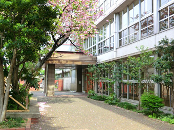 目黒区立第八中学校