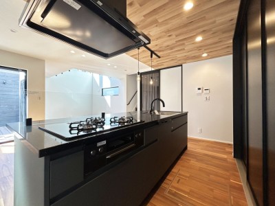 【施工例：Kitchen】