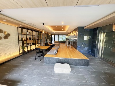 【ワークラウンジ】