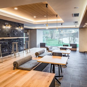 【ワークラウンジ】