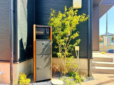 【モデルハウス棟：Entrance】