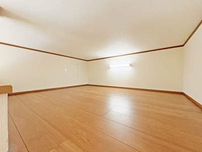 C号棟 【ロフト】