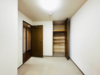 【Room：リノベーション前写真】