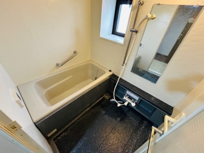 【Bath Room：リノベーション前写真】