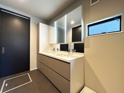 【施工例：Wash Room】