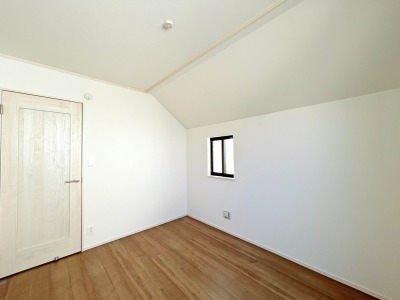 【Room：A号棟】