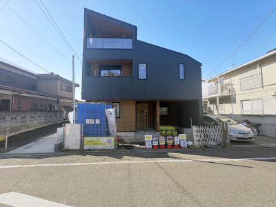 【外観：11月中旬撮影】