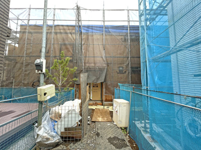 【外観：11月上旬撮影】