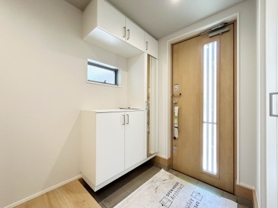 【建物プラン例：Entrance】