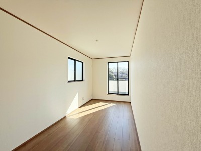 【Room：A号棟】