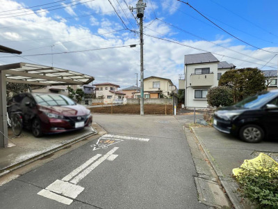 【前面道路：東側】