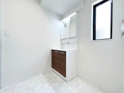 【施工例：Wash Room】