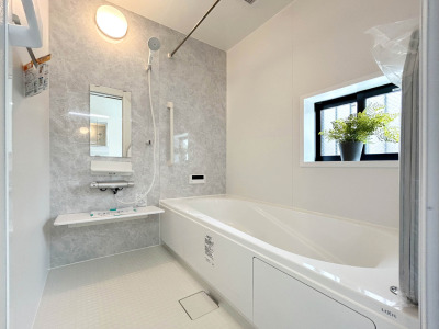 【施工例：Bath Room】
