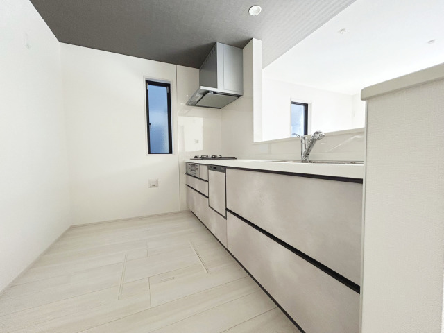 【Kitchen：1号棟】