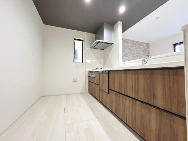 【建物プラン例】建物参考価格：2000万円