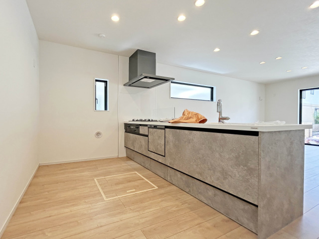 【Kitchen：1号棟】