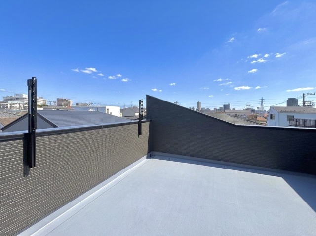 【Roof Balcony】