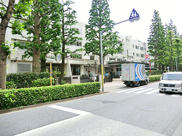 練馬区立石神井中学校