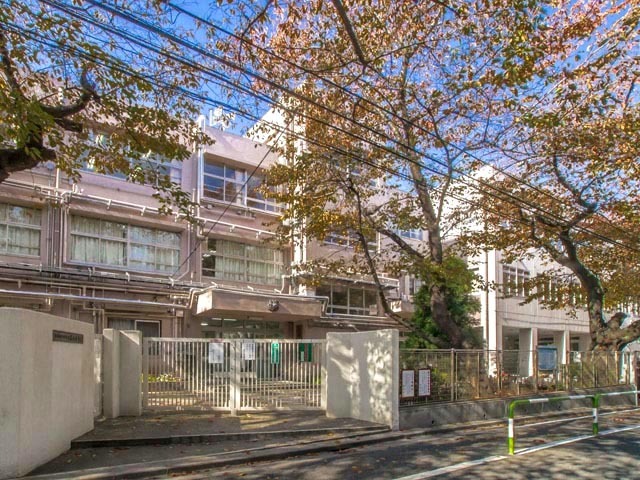 世田谷区立桜丘中学校