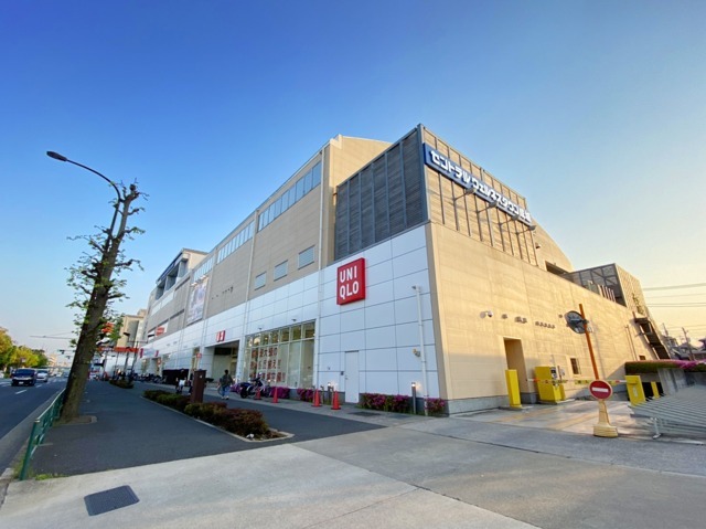 ユニクロ 世田谷千歳台店