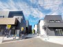 ～免震工法住宅～
スーパージオ工法を採用したスマート免震工法。地震に強い家を建てるため、2つの工法を採用！