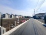 【土地外観】
玉川上水緑道や小平中央公園など自然豊かな街並み。
子供と遊べる公園も至近に複数点在しています！