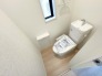 【Toilet】1階
各階にトイレがあるので、朝の慌ただしい時間帯に混む心配が減ります。わざわざトイレのために階段を昇り降りをせずに済みます。
