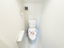 【Toilet】
各階にトイレがあるので、朝の慌ただしい時間帯に混む心配が減ります。わざわざトイレのために階段を昇り降りをせずに済みます。
