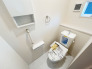 【Toilet】
各階にトイレがあるので、朝慌ただしい時間帯に混む心配が減ります。わざわざトイレのために階段を昇り降りをせずに済みます。