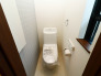 【Toilet】
各階にトイレがあるので、朝の慌ただしい時間帯に混む心配が減ります。わざわざトイレのために階段を昇り降りをせずに済みます。
