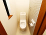 【Toilet】
各階にトイレがあるので、朝の慌ただしい時間帯に混む心配が減ります。わざわざトイレのために階段を昇り降りをせずに済みます。
