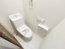 【Toilet】
各階にトイレがあるので、朝の慌ただしい時間帯に混む心配が減ります。わざわざトイレのために階段を昇り降りをせずに済みます。
