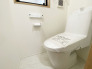 【Toilet】
トイレが2カ所あるので、朝慌ただしい時間帯に混む心配が減ります。わざわざトイレのために階段を昇り降りをせずに済みます。