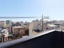 【Wide Balcony】
通常のバルコニーよりも広さがあるので、洗濯物を多く干せるだけでなく、花や観葉植物（ガーデニング）、家庭菜園なども楽しむことも可能。
