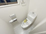 【Toilet】
各階にトイレがあるので、朝の慌ただしい時間帯に混む心配が減ります。わざわざトイレのために階段を昇り降りをせずに済みます。
