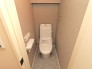 【Toilet】
各階にトイレがあるので、朝の慌ただしい時間帯に混む心配が減ります。わざわざトイレのために階段を昇り降りをせずに済みます。
