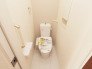 【Toilet】
各階にトイレがあるので、朝の慌ただしい時間帯に混む心配が減ります。わざわざトイレのために階段を昇り降りをせずに済みます。
