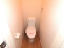 【Toilet】
各階にトイレがあるので、朝の慌ただしい時間帯に混む心配が減ります。わざわざトイレのために階段を昇り降りをせずに済みます。
